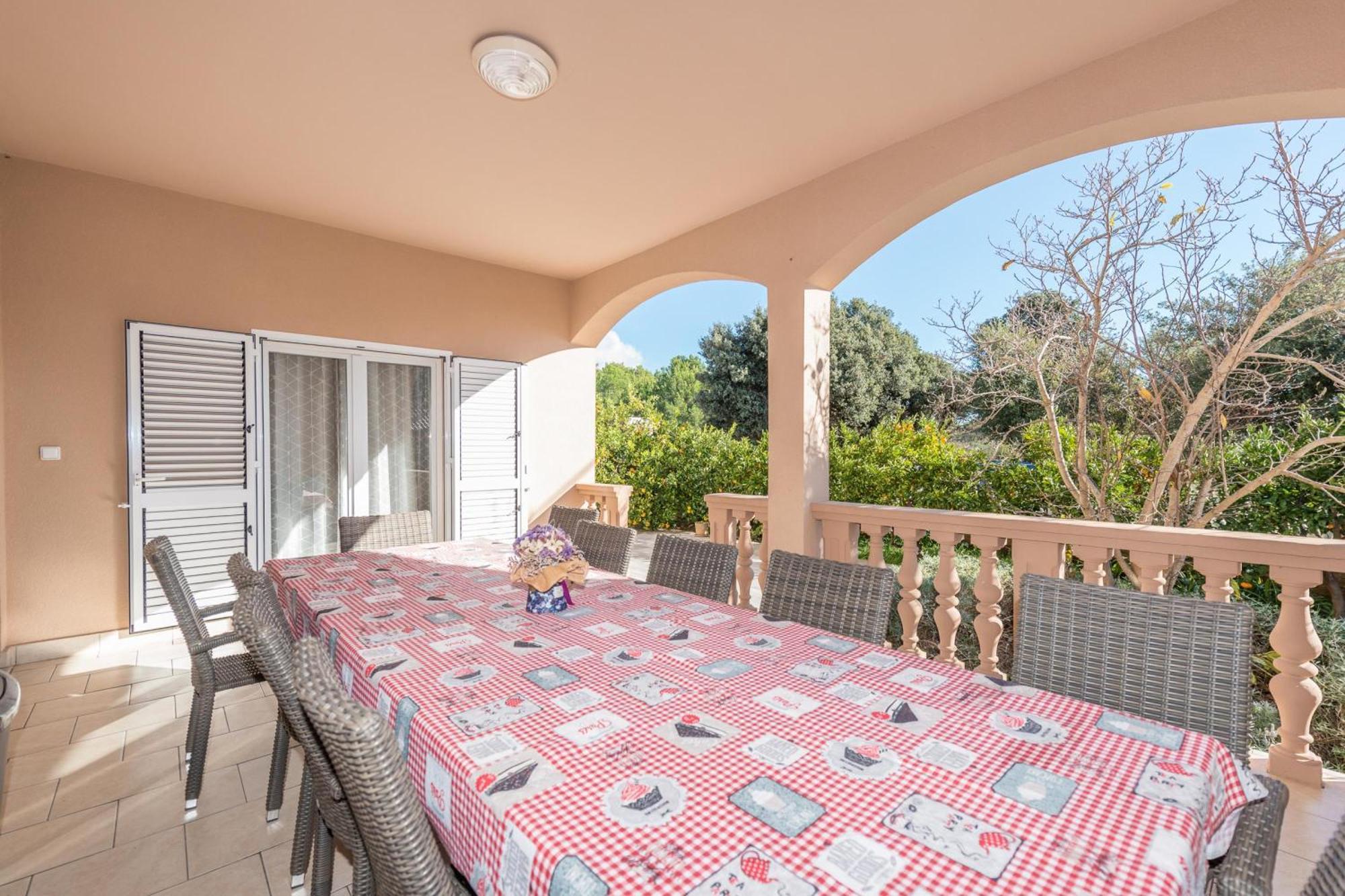Family Friendly Pool House Ana - Happy Rentals Бибине Екстериор снимка
